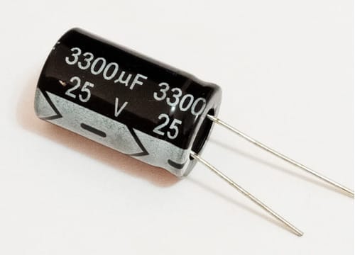 Capacitor Eletrolítico 3.300uF x 25V 105º - Unidade