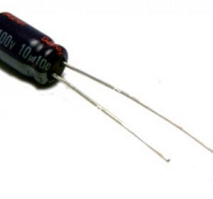 Capacitor Eletrolítico 10uF x 100V 105º - Unidade