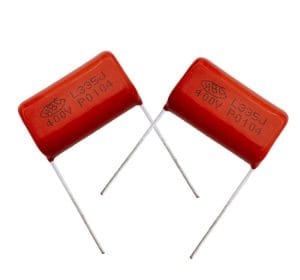Capacitor Poliéster 3M3 x 400V - Unidade