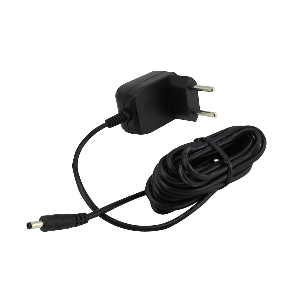 Fonte 5V / 1A Plug P4 com cabo de 3 Metros.
